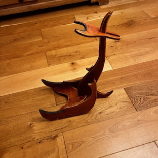 Support de basse par Nikola